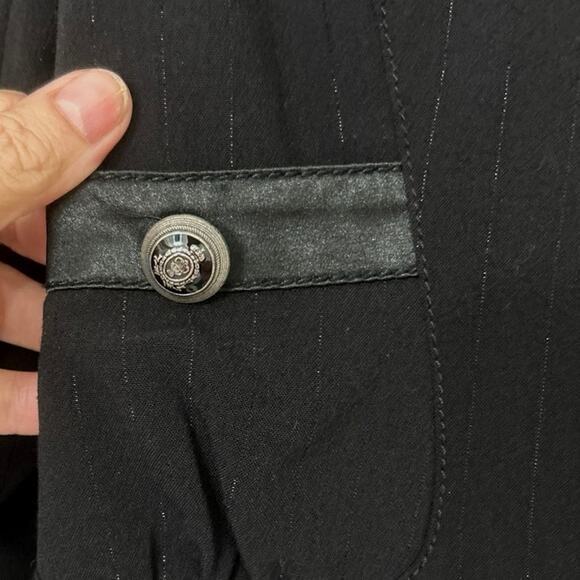 Guess Y2K Black Fitted Crop Blazer w/ Metallic Pinstripe & Corset Seaming Small - Picture 12 of 16